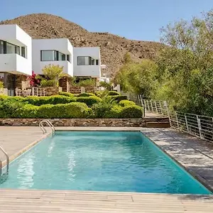 https://villa-de-lujo-en-agua-amarga.es-andalucia.com