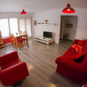 https://piso-luminoso-y-moderno-a-un-minuto-del-rio.catalonia-hotels.com